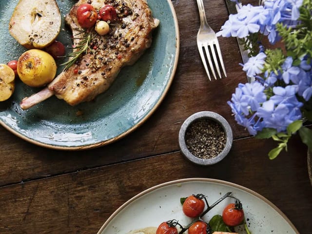 Tips and tricks on how to photograph food handsomely