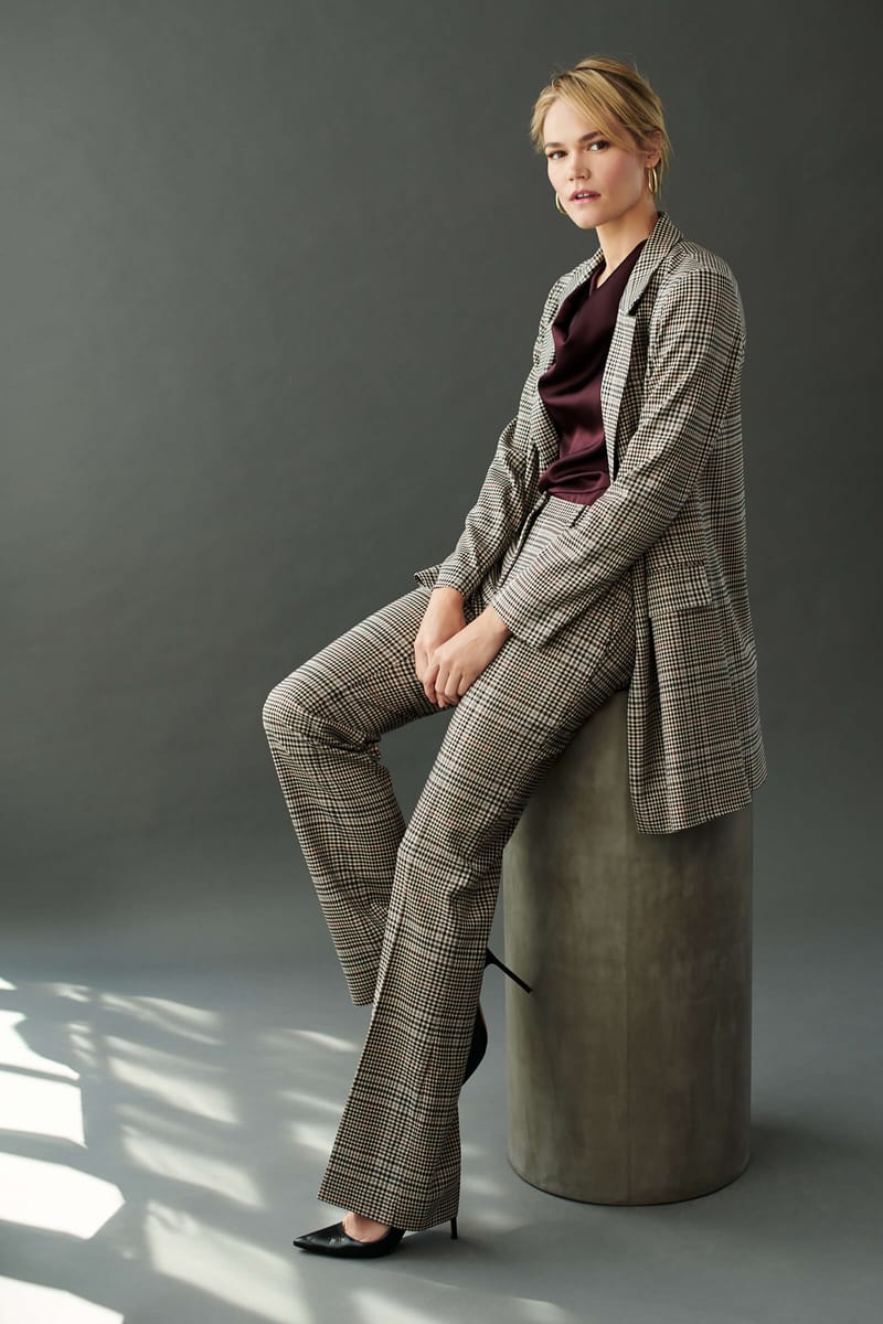 Ellen Tracy Indoor Campaign